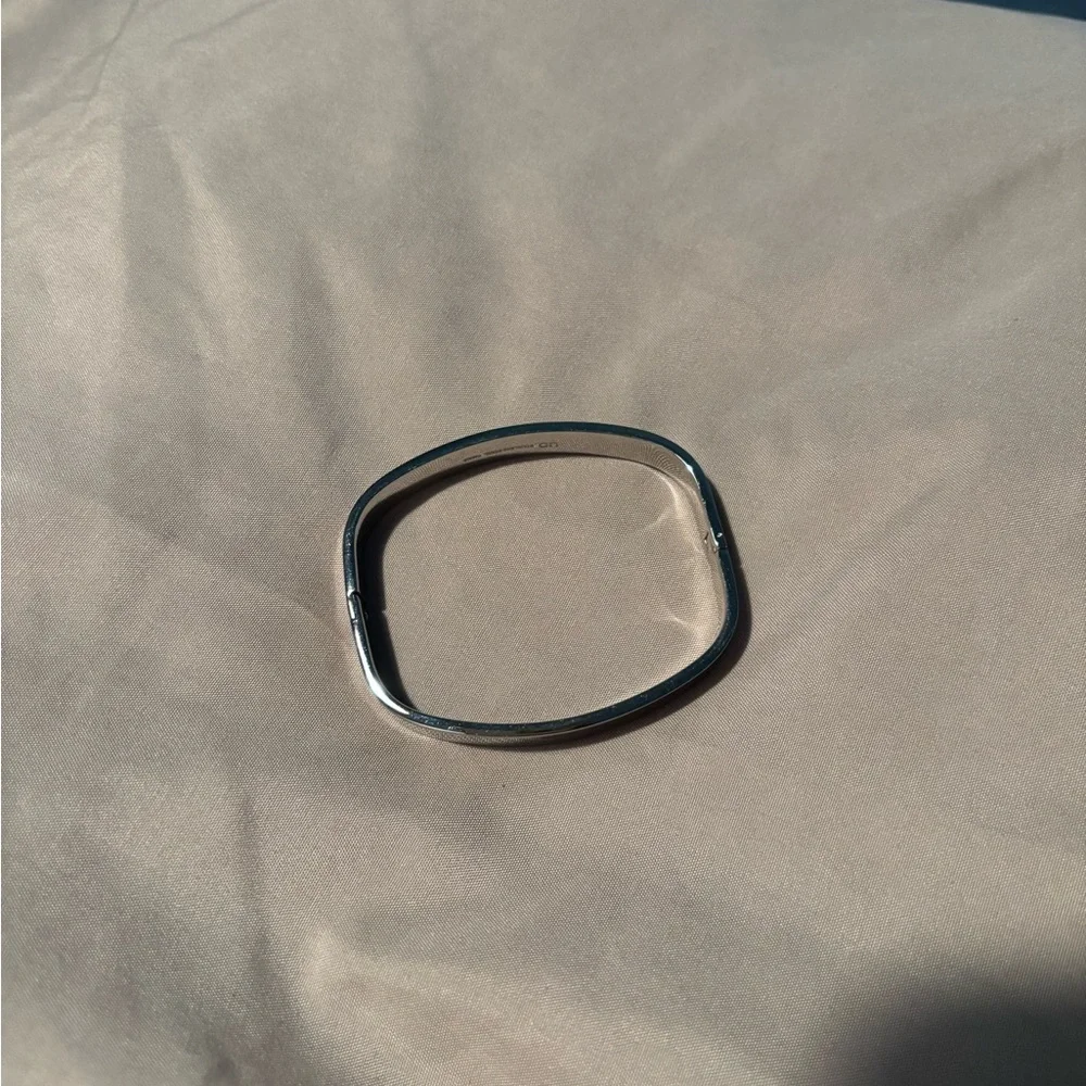 Silver Fitness Tracker Arm Band with Sleek Design